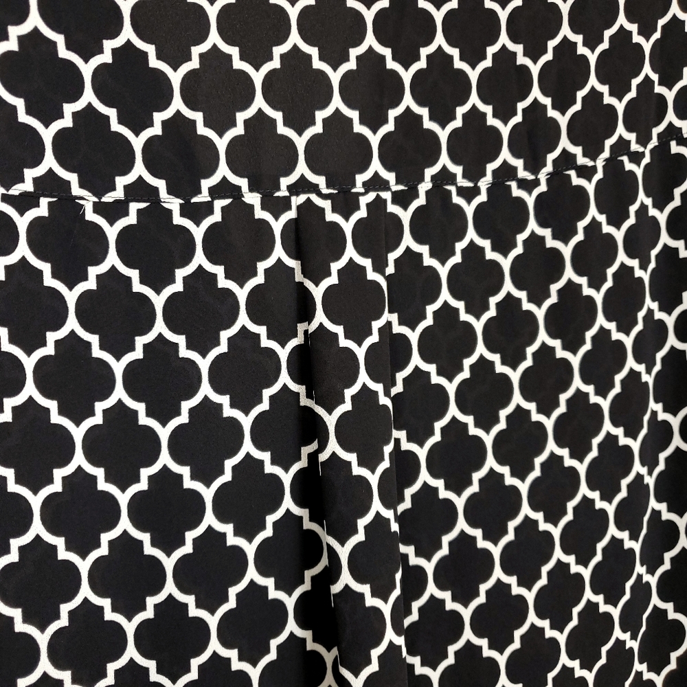 EXPRESS Slim Fit Portofino Roll Tab Button Up L - Picture 6 of 8